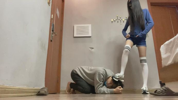 图片[15]_诗曼 活力美女房主超狠踢裆小男生_HD绳艺资源