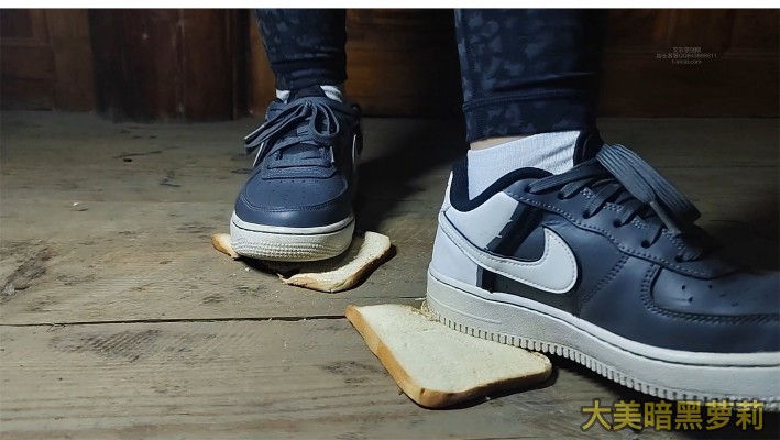 【大美】8分钟不间断语言羞辱强迫喂食圈养狗_HD绳艺资源