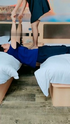 图片[3]_【萌宝儿】鞋绑狗脸/黑丝全体重踩踏_HD绳艺资源