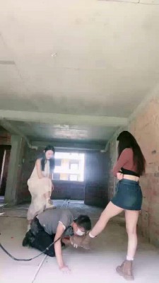 图片[2]_【宸宸】4S-带素人群殴/骑马清理鞋底【双视角版】_HD绳艺资源