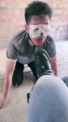 图片[4]_【宸宸】4S-带素人群殴/骑马清理鞋底【双视角版】_HD绳艺资源