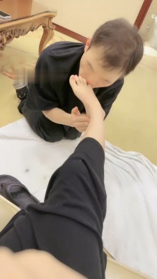 图片[11]_【欣然莫】夹拖鞋裸足恋足舔/白袜/耳光/训练_HD绳艺资源