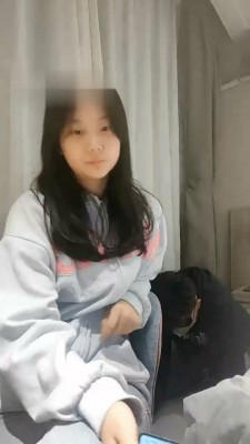 【小琪】素人学生主首调-运动鞋棉袜高跟裸足舔【完整版】_HD绳艺资源