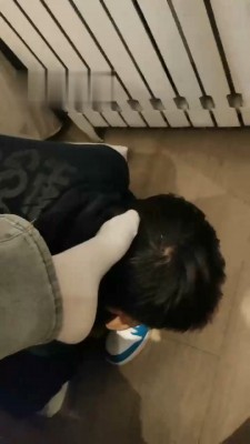 图片[2]_【小琪】素人学生主首调-运动鞋棉袜高跟裸足舔【完整版】_HD绳艺资源