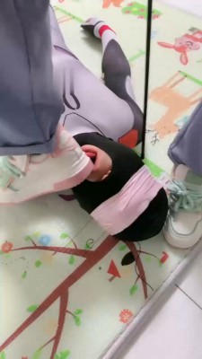 图片[8]_【蜜糖情侣】绿帽家奴圈养犬化_HD绳艺资源