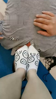 图片[3]_【深圳乐乐】脚趾夹鼻/白袜jio捂脸/鞋插嘴/胯下辱_HD绳艺资源