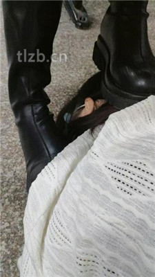 图片[1]_【爱可呀】教室开发素人S-母畜-跪舔多人多双脏鞋 bf34999_HD绳艺资源