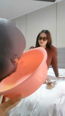 【恩威绳艺导师】脚深喉/暴打耳光/罚喝圣水_HD绳艺资源