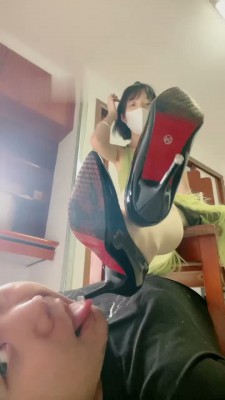 图片[6]_【柔儿公主】肉丝高跟踩脚垫_HD绳艺资源