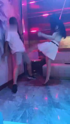 【陈甜女蒂】KTV重度提档/高跟踩踏专场_HD绳艺资源