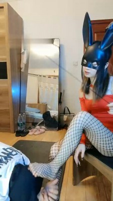 【诗琪】陪酒女郎网袜美腿诱惑虐_HD绳艺资源