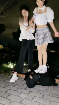 图片[11]_【嘉妮】双S-户外-小白鞋遛狗虐废【三视角版】_HD绳艺资源