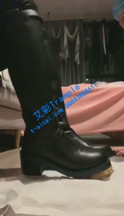 图片[1]_【美唯大小姐】长靴喂食数据线抽到哭着求饶_HD绳艺资源