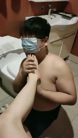 虫虫 汗脚用贱狗的嘴清洗_HD绳艺资源