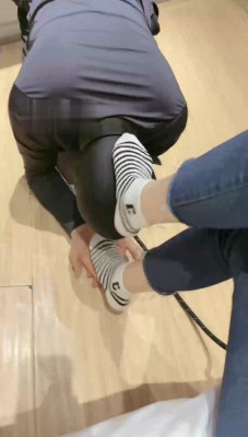 图片[5]_【尤黎】长靴S-骑马骑脖/镜前辱/原味白袜踩踏_HD绳艺资源