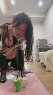 图片[1]_【漫漫】双胞胎姐妹花玩废学长【下】_HD绳艺资源