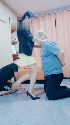 图片[2]_【依然】双奴-藤条抽/高跟踩/踢踹_HD绳艺资源