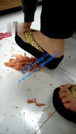 图片[1]_洛洛S 脚喂食大合集_HD绳艺资源