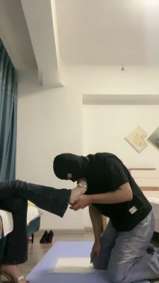 图片[6]_【不期而遇】高跟凉鞋踩狗舌/清理鞋底/抽耳光_HD绳艺资源