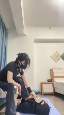 图片[9]_【不期而遇】高跟凉鞋踩狗舌/清理鞋底/抽耳光_HD绳艺资源