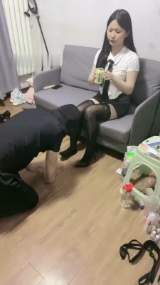 图片[7]_【糯米姐姐】超多脏鞋活体除臭/吃口水浓痰/黑丝塞嘴_HD绳艺资源