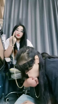 【小羊】母畜-逛街回家裸足闻舔_HD绳艺资源