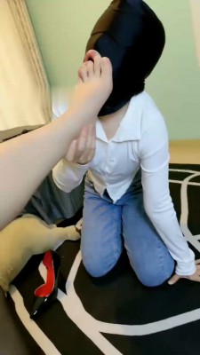 图片[8]_【柒柒学姐】素人闺蜜们在脚下什么感觉【上】_HD绳艺资源