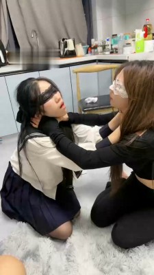 图片[11]_【橙宝】双母畜-骑马/白袜jio插嘴/吃袜子/互掐脖子_HD绳艺资源