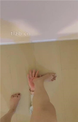 图片[9]_【白雪祖宗】跪舔裸足/人肉坐垫_HD绳艺资源