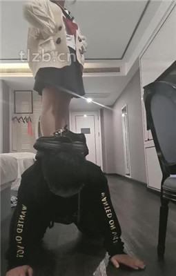 图片[14]_【可爱鬼】JK学生主-皮鞋白袜-踩踏闻舔/头顶鞋/喝厕所水_HD绳艺资源