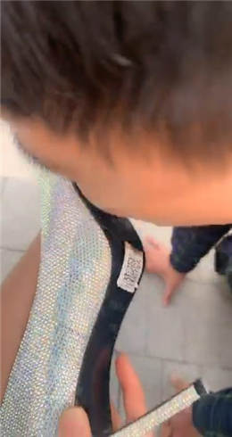 图片[1]_悠然 公园遛狗_HD绳艺资源