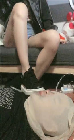 图片[1]_蔓蔓 被要挟的房东（口水圣水脏鞋底）_HD绳艺资源