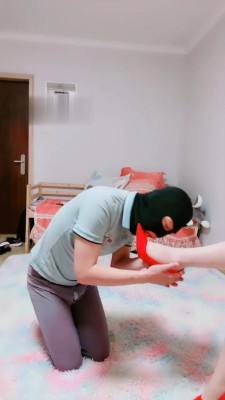 【紫陌】双S-重度训练/轮流踢踹/肉丝脚踩_HD绳艺资源