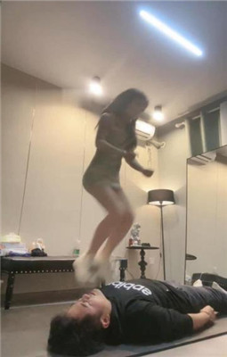 图片[13]_【伊楠】高难度挑战调-惩戒打手心/高跟踩踏/裸足插嘴踩脸_HD绳艺资源