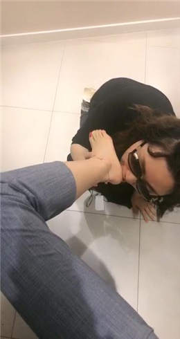 图片[1]_歌迪丝 服装店骑母狗 继续踩踏_HD绳艺资源