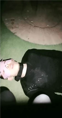 图片[1]_甜心 户外黄河边遛狗_HD绳艺资源