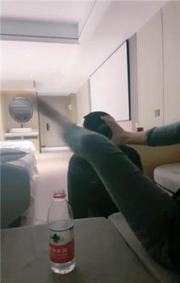 图片[8]_【绝美兔绳艺导师】跪舔裸足/转胯骑马/高跟踩踏_HD绳艺资源