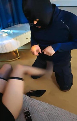 图片[11]_【酒酒S】长腿御姐S-黑丝高跟首调虐【上】_HD绳艺资源