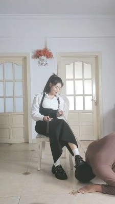 【夏S】被大学生S重度虐打【双视角版】_HD绳艺资源