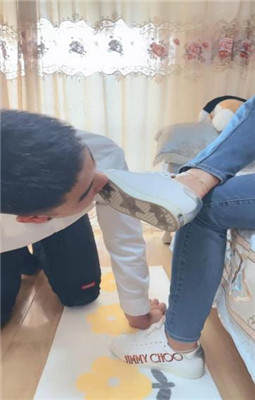 图片[9]_【爵恋霸主】小白鞋-舔脏鞋底/闻原味白袜_HD绳艺资源