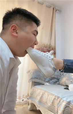 图片[12]_【爵恋霸主】小白鞋-舔脏鞋底/闻原味白袜_HD绳艺资源