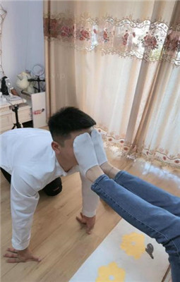 图片[13]_【爵恋霸主】小白鞋-舔脏鞋底/闻原味白袜_HD绳艺资源