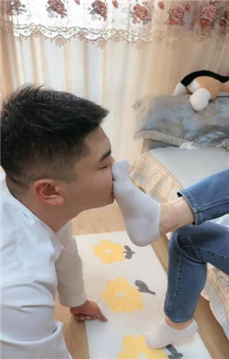 图片[14]_【爵恋霸主】小白鞋-舔脏鞋底/闻原味白袜_HD绳艺资源