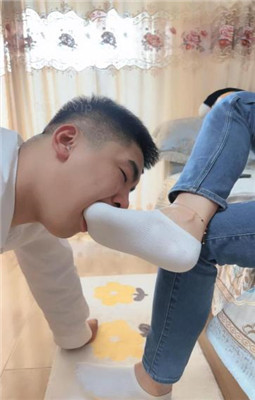 图片[17]_【爵恋霸主】小白鞋-舔脏鞋底/闻原味白袜_HD绳艺资源