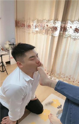 图片[19]_【爵恋霸主】小白鞋-舔脏鞋底/闻原味白袜_HD绳艺资源