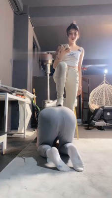 图片[2]_【冰诺】长靴踩脚垫/舔高跟/提档/掐乳_HD绳艺资源