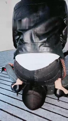 图片[7]_【bibi团】职业装短丝调下属/坐脸窒息_HD绳艺资源