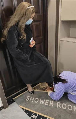 【夏恋】母畜伺候主人下班回家【双视角版】_HD绳艺资源