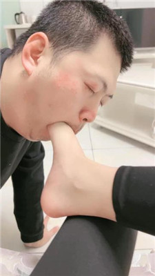 图片[11]_【萱萱子】舔脏鞋/闻白袜肉丝脚_HD绳艺资源