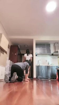 图片[3]_【糯米姐姐】圈养奴生活化伺候_HD绳艺资源